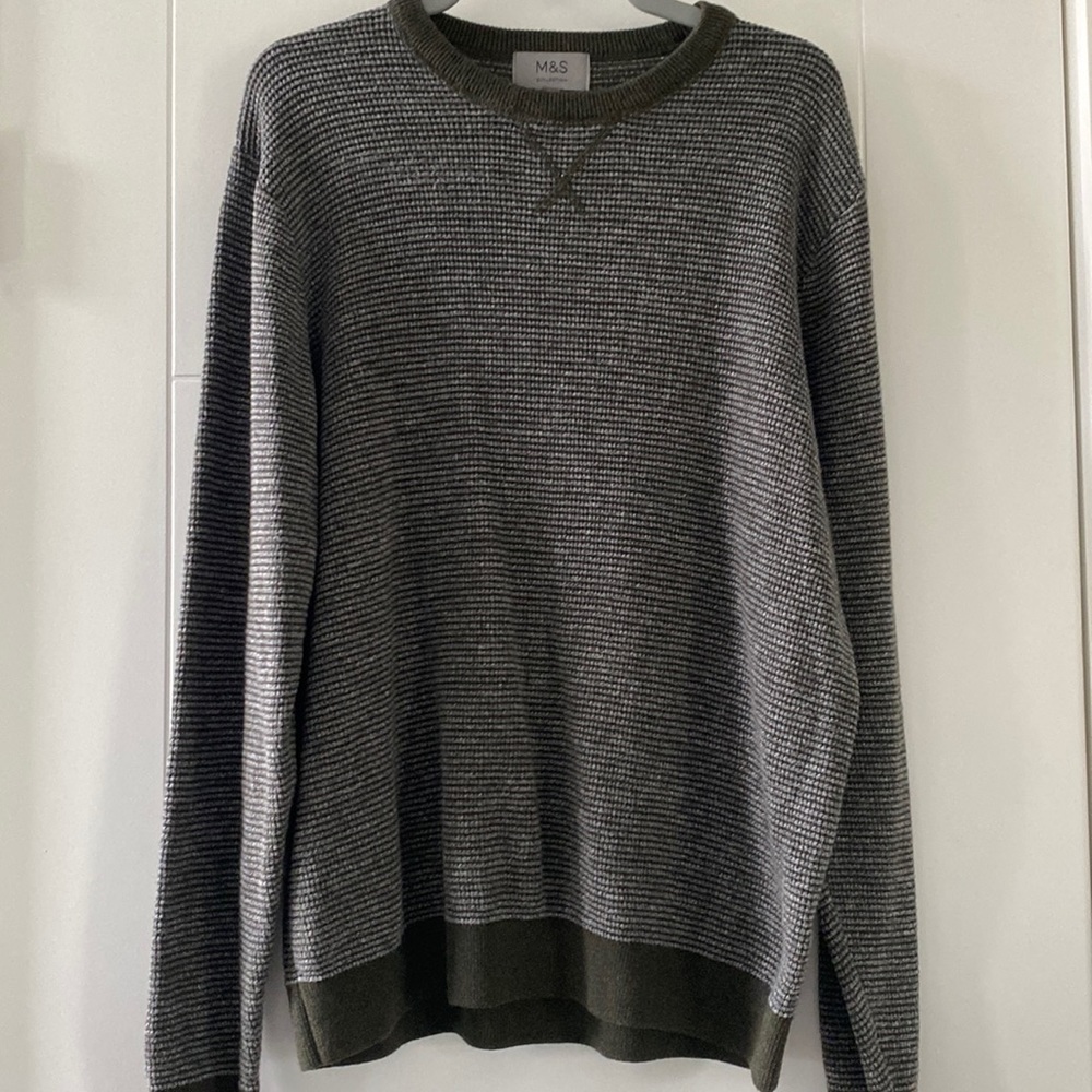 Mens new unworn M&S collection top